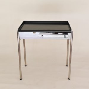 Plinski roštilj FURLAN P700 PRO s INOX nogama i posudicom za ulje, samostojeća izvedba s čeličnom pločom 70x45 cm